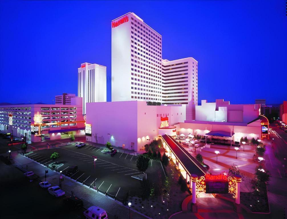 Harrahs Hotel Reno Buitenkant foto