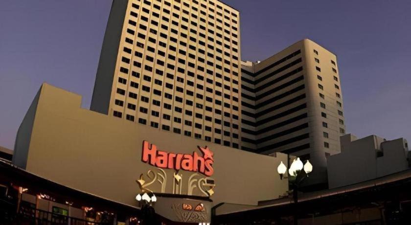 Harrahs Hotel Reno Buitenkant foto